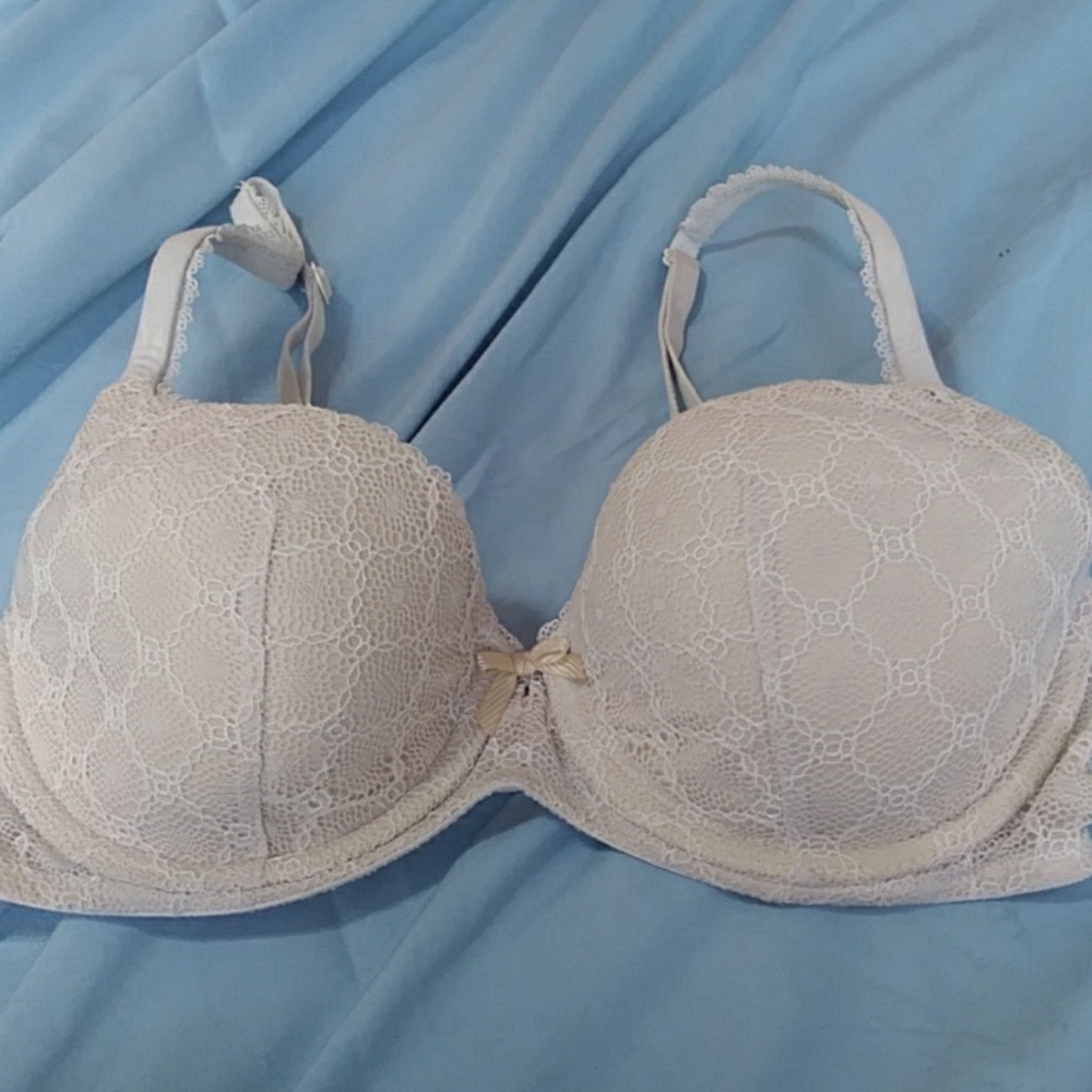 VS White lace bra